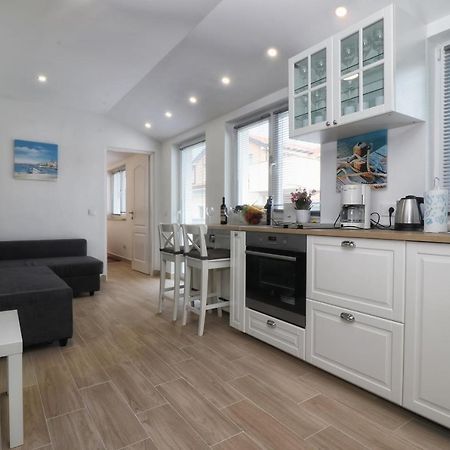 Apartments Korina & Dadi Ровинь Экстерьер фото