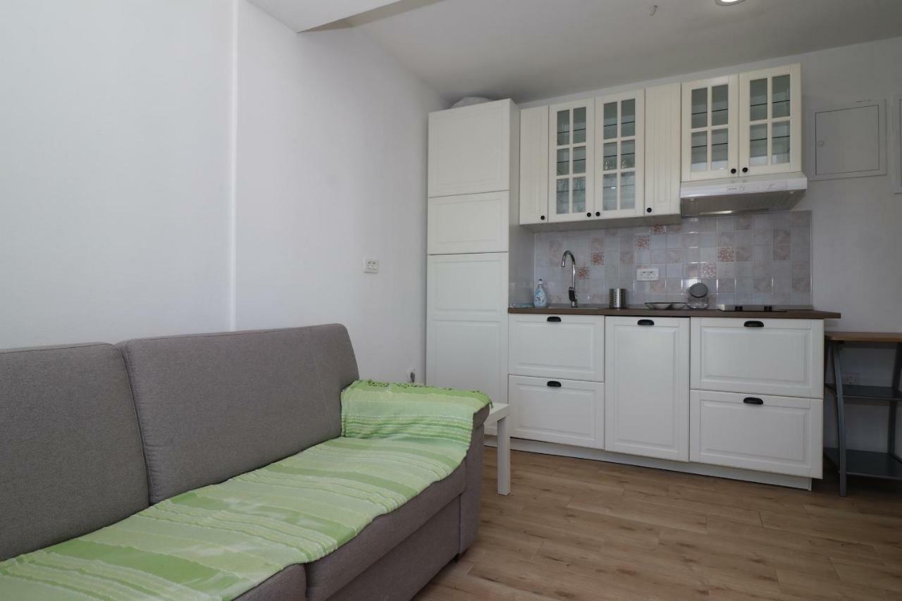 Apartments Korina & Dadi Ровинь Экстерьер фото